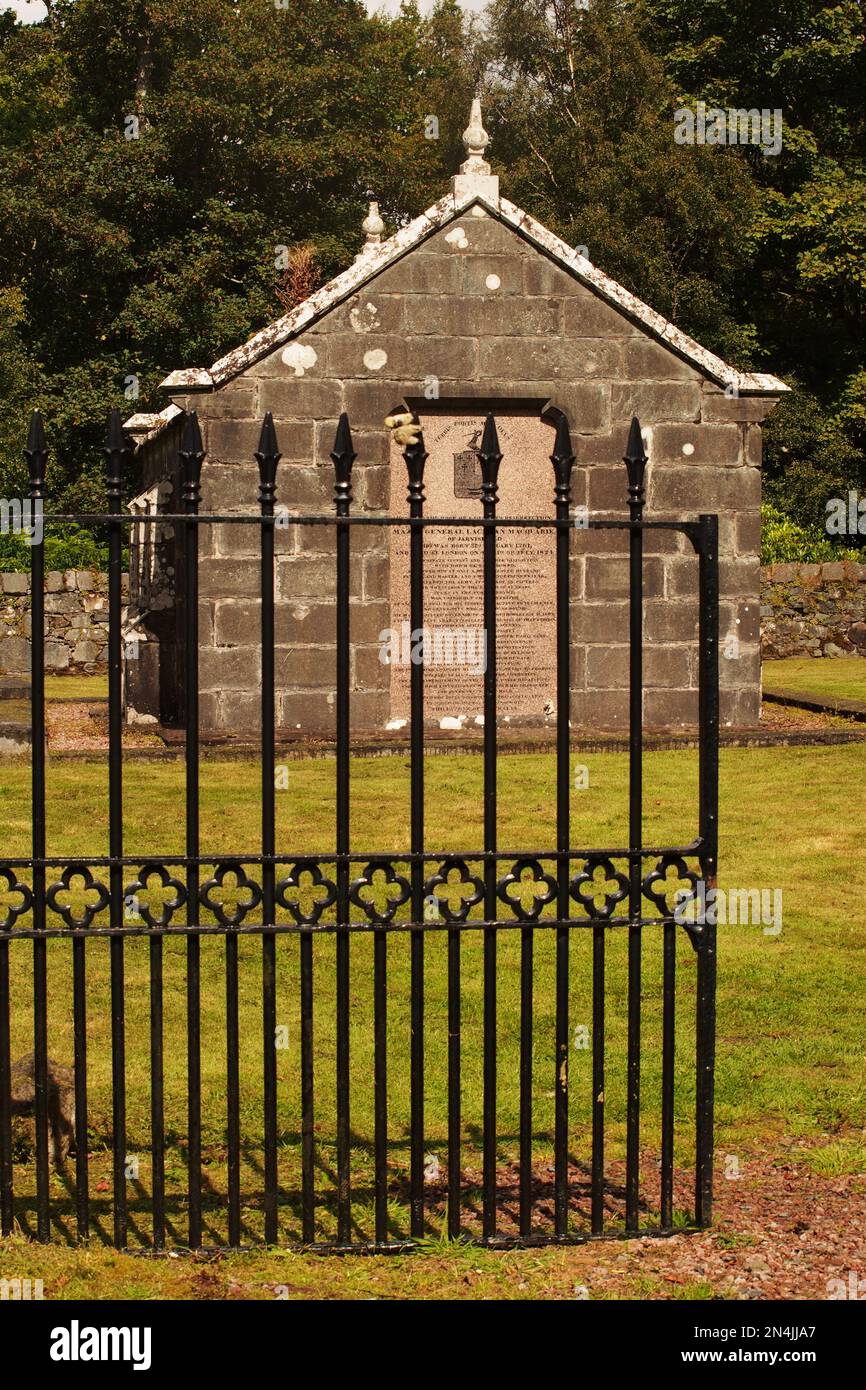 Il Mausoleo di Macquarie nella tenuta di Gruline, Mull, Scozia Foto Stock