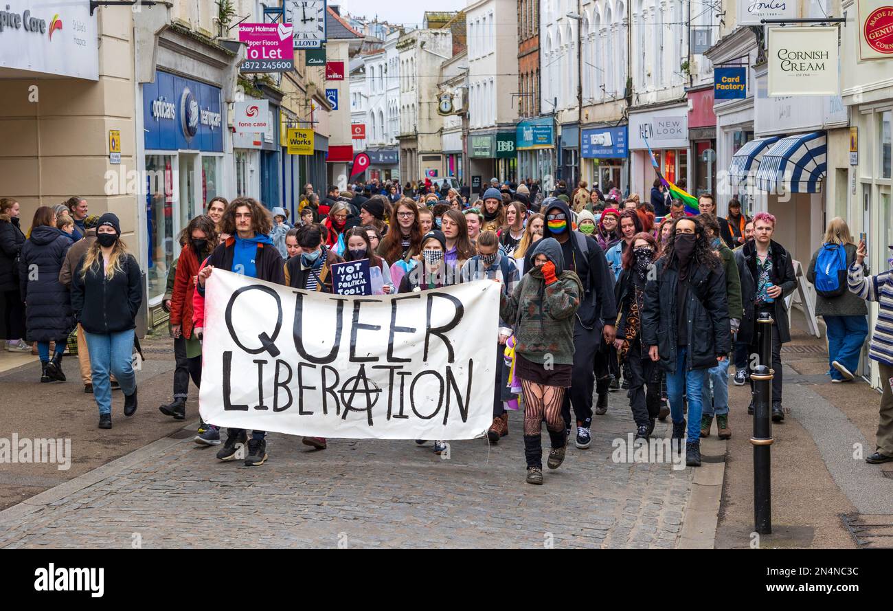 Falmouth Youth combatte per i diritti transgender come ha emanato la Sezione 35 che abroga una legge scozzese a beneficio della comunità transgender Foto Stock