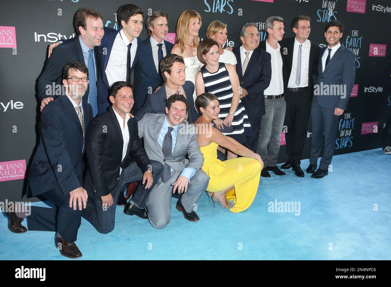 From left back row, Actor Mike Birbiglia, Nat Wolff, Sam Trammell, Ansel Elgort, Laura Dern, Erin Siminoff, senior vice president of production at Fox Broadcasting, Elizabeth Gabler, president of Fox 2000, Jim Gianopulos, chairman & CEO of Fox Filmed Entertainment, director Josh Boone, John Green, author of “A Fault in Our Stars," screenwriter Michael Weber, and from left front row, producers Wyck Godfrey, Scott Neudtadter, Isaac Klausner, and actress Shailiene Woodley attend the premiere of 20th Century Fox's "The Fault In Our Stars" at the Ziegfeld Theatre on Monday, June 2, 2014, in New Yor Foto Stock