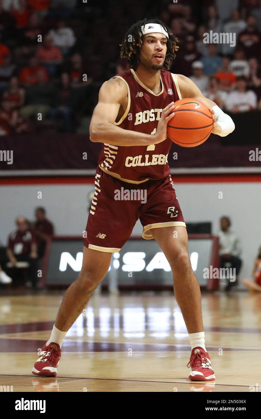 8 febbraio 2023: Boston College Eagles avanti T.J. Bickerstaff (1) passa la palla sul perimetro durante la partita di pallacanestro NCAA tra il Boston College Eagles e i Virginia Tech Hokies al Cassell Coliseum di Blacksburg, Virginia. Greg Atkins/CSM Foto Stock