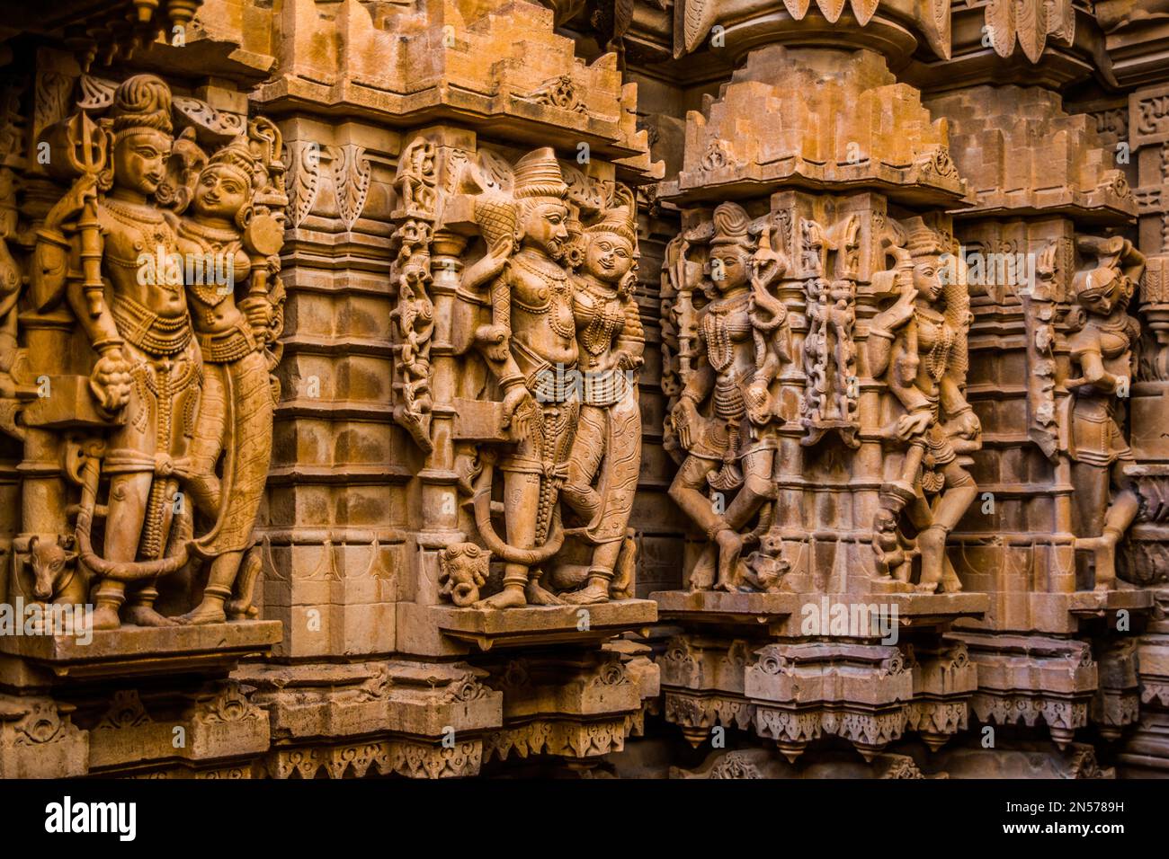 Opere di rilievo artistico, tempio Chandrabhu Jain nel forte, Jaisalmer, Jaisalmer, Rajasthan, India Foto Stock