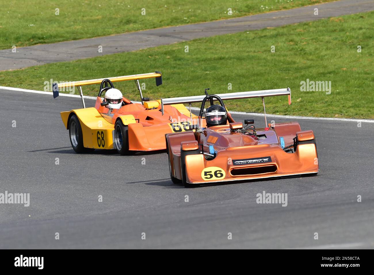 Stephen Littler, Mallock Mk18B, Dave Facer, Mallock MK16, HSCC Classic Clubmans Championship, vetture da corsa sportive non standard prodotte prima di Dee Foto Stock