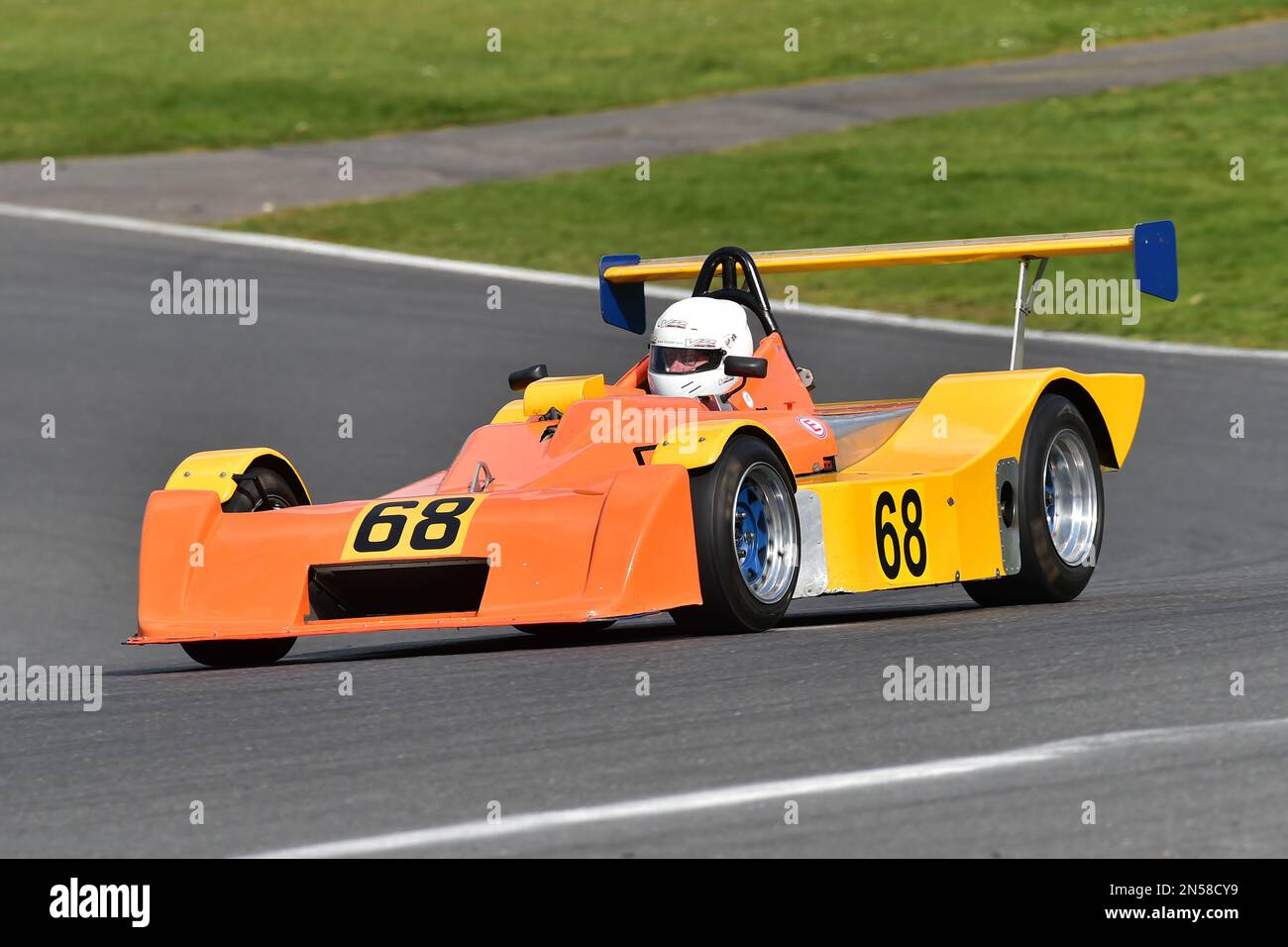 Dave Facer, Mallock MK16, HSCC Classic Clubmans Championship, vetture da corsa sportive non standard fabbricate prima di dicembre 1980 dotate di due sedili, Foto Stock