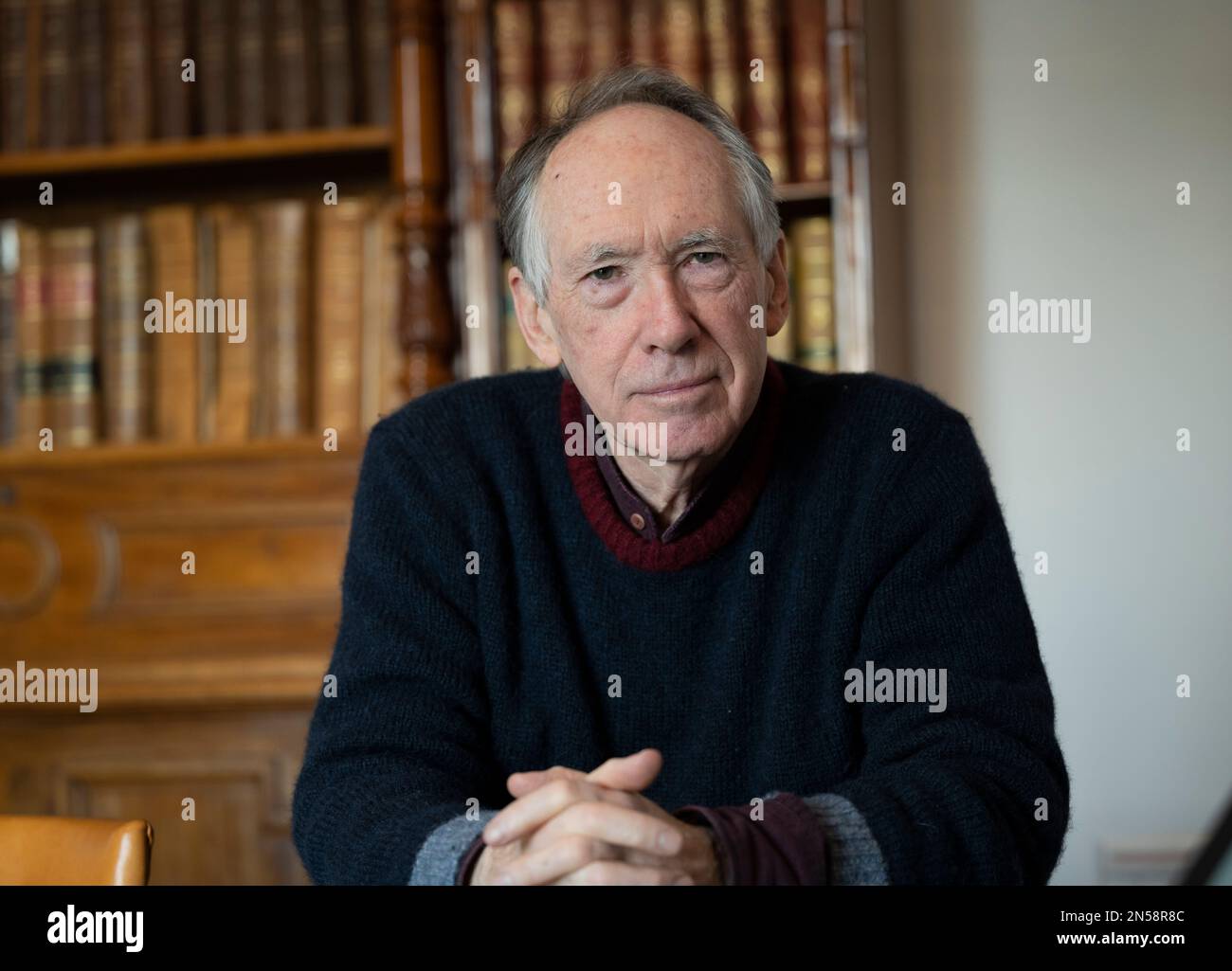 L'autore britannico Ian McEwan ha fotografato a Stoccolma, Svezia, 06 febbraio 2023. Foto: Fredrik Sandberg / TT / codice 10080 Foto Stock