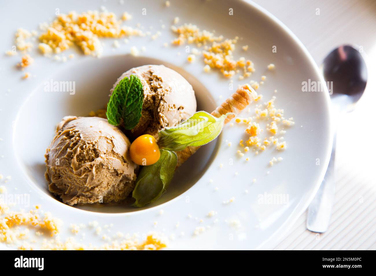 Gelato italiano aromatizzato al turron artigianale Foto Stock