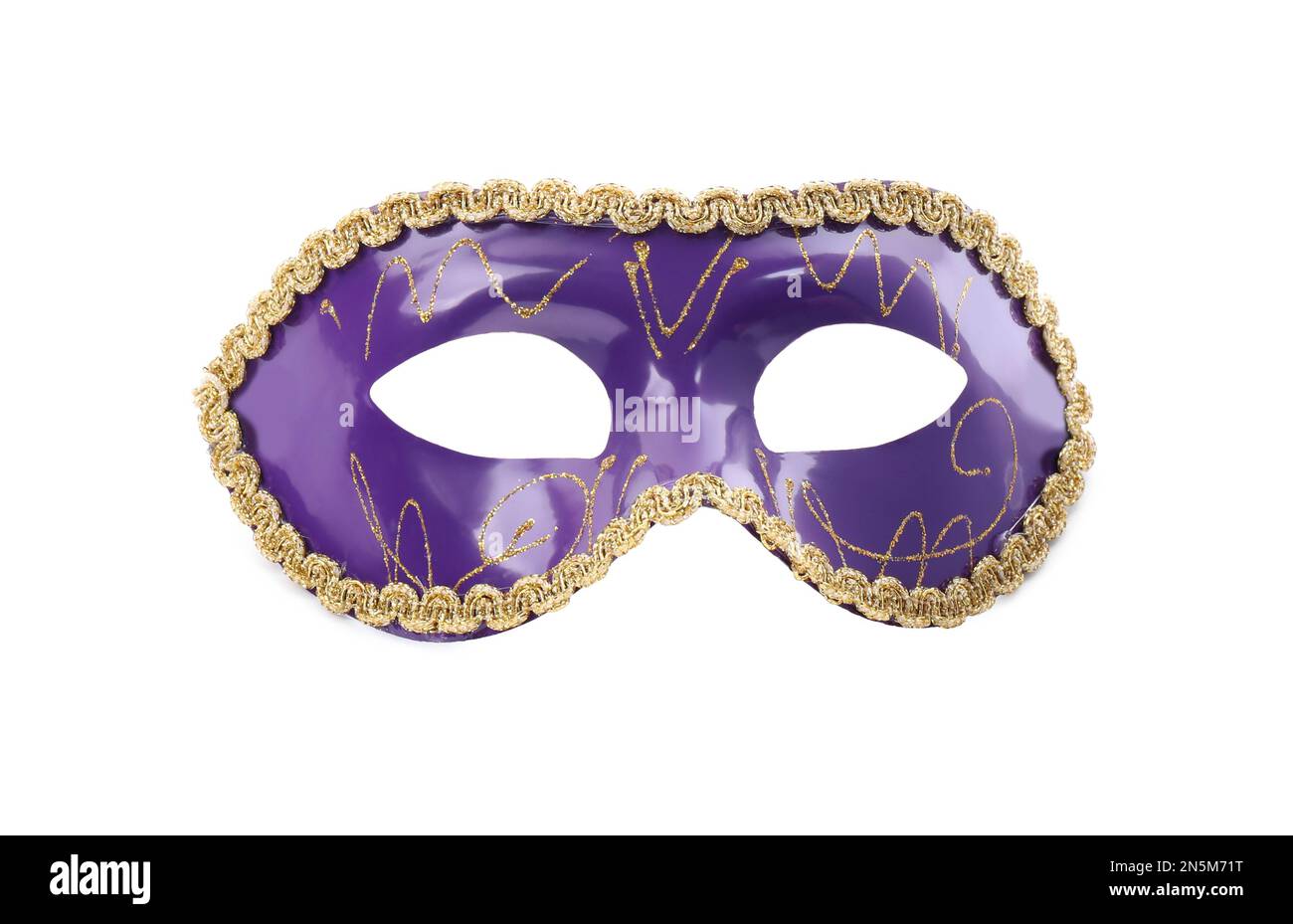 Bella maschera carnevale viola isolato su bianco Foto Stock