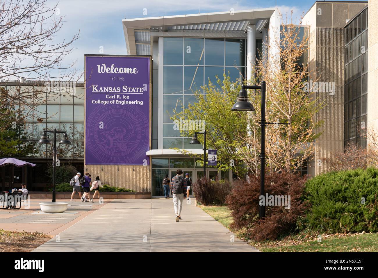 MANHATTEN, KS, USA - 3 NOVEMBRE 2022: Carl R. Rice College of Engineering Building nel campus della Kansas state University. Foto Stock