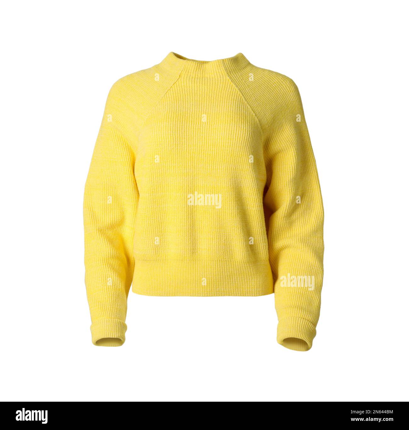 Elegante maglione a maglia giallo isolato su bianco Foto Stock