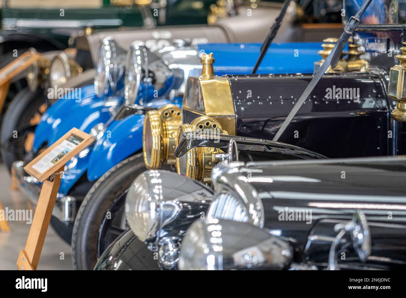 The Shuttleworth Collection , un museo aeronautico e automobilistico funzionante presso l'aeroporto di Old Warden Foto Stock