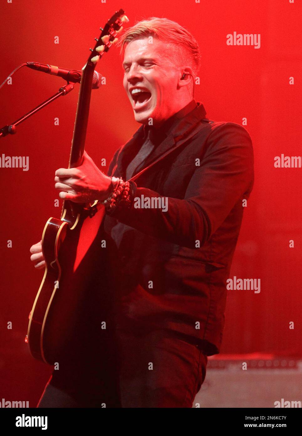 Jordan Davis of the rock band Kingsfoil performs in concert at the Carpenter Center at the University of Delaware on Wednesday, Sept. 18, 2013, in Newark, Del. (Photo by Owen Sweeney/Invision/AP) Foto Stock