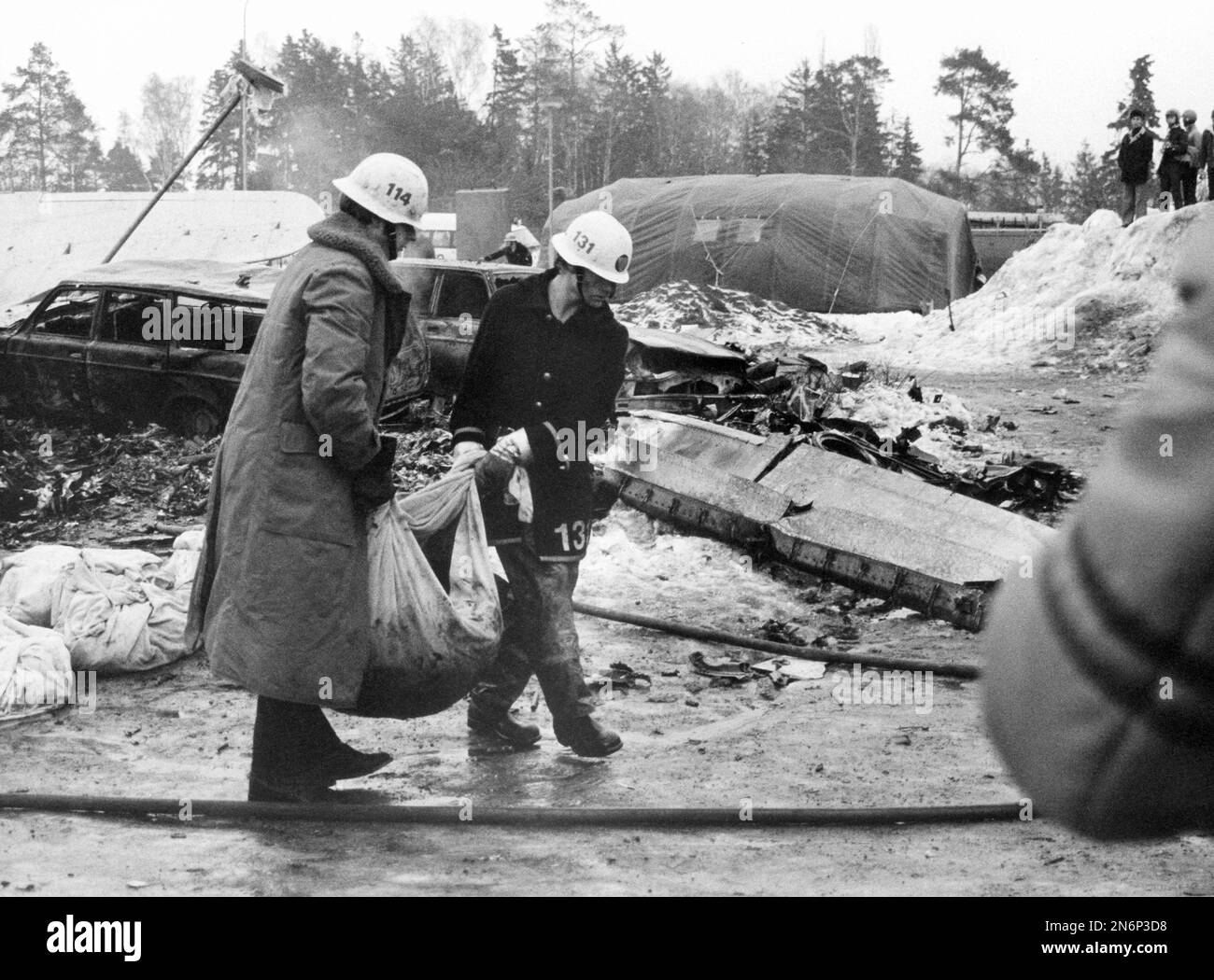 Uno dei peggiori incidenti aerei in Svezia è accaduto quando un aereo di linea si è schiantato in un'area cittadina nella parte occidentale di Stoccolma 1977.l'incidente è stato causato da ghiaccio atmospheric. Foto Stock