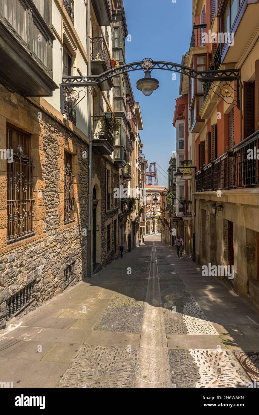 Piccola strada nel centro storico di Portugalete, Paesi Baschi, Spagna Foto Stock