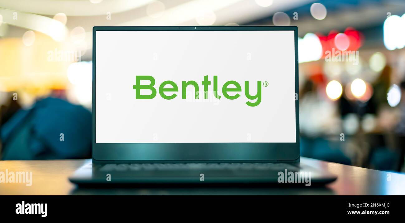 POZNAN, POL - 4 MAGGIO 2022: Computer portatile con logo di Bentley Systems, Incorporated, una società americana di sviluppo software Foto Stock