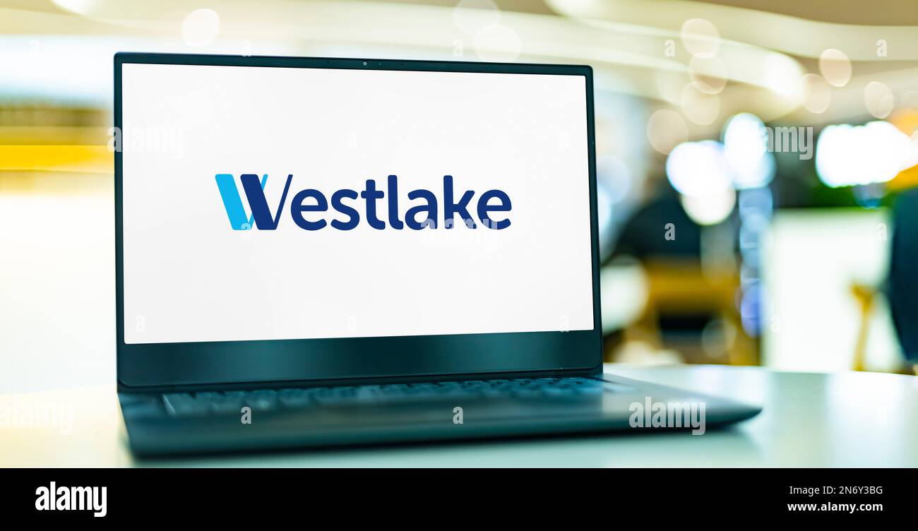 POZNAN, POL - DEC 28, 2022: Computer portatile che visualizza il logo di Westlake Corporation, un produttore internazionale e fornitore di prodotti petrolchimici, pol Foto Stock