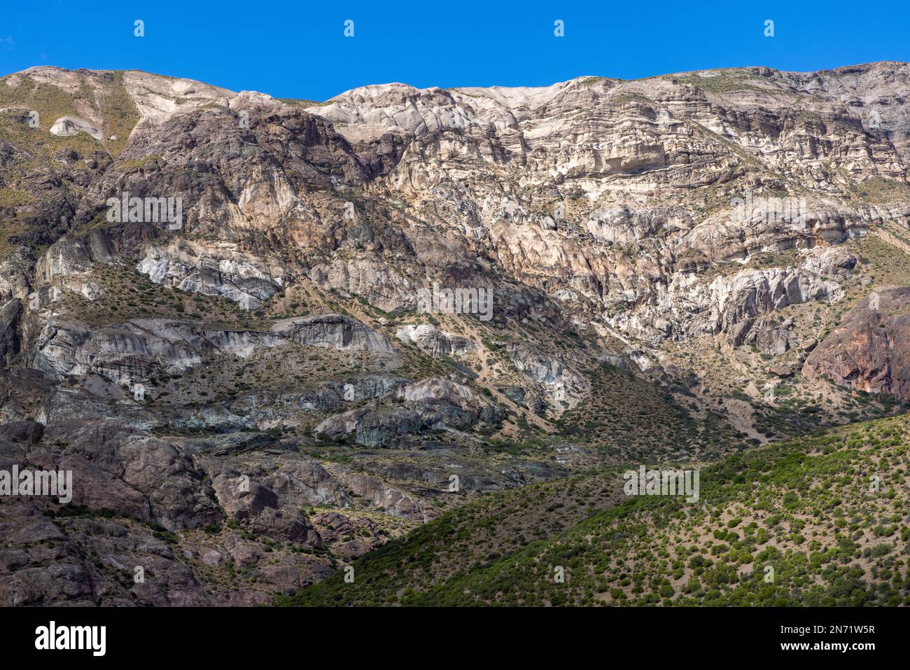 Bellissimo paesaggio montano di Quebrada El Diablo in Cile, viaggiando sulla Carretera Austral Foto Stock