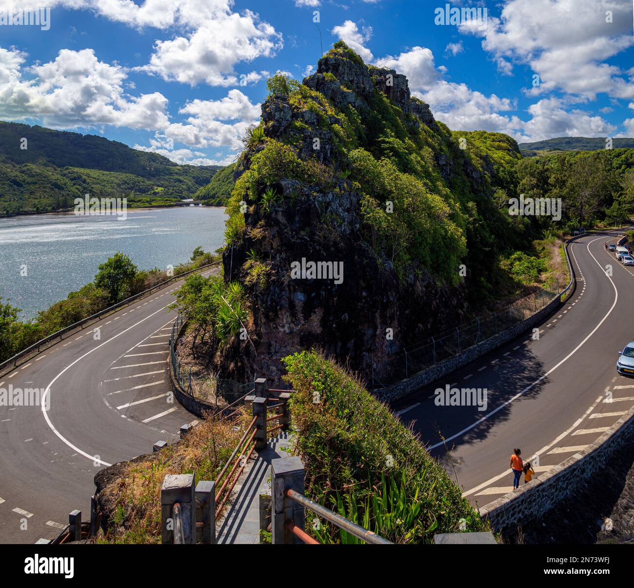 Punto di vista Maconde. Famosa curva stradale nel sud dell'isola di Mauritius, Africa Foto Stock