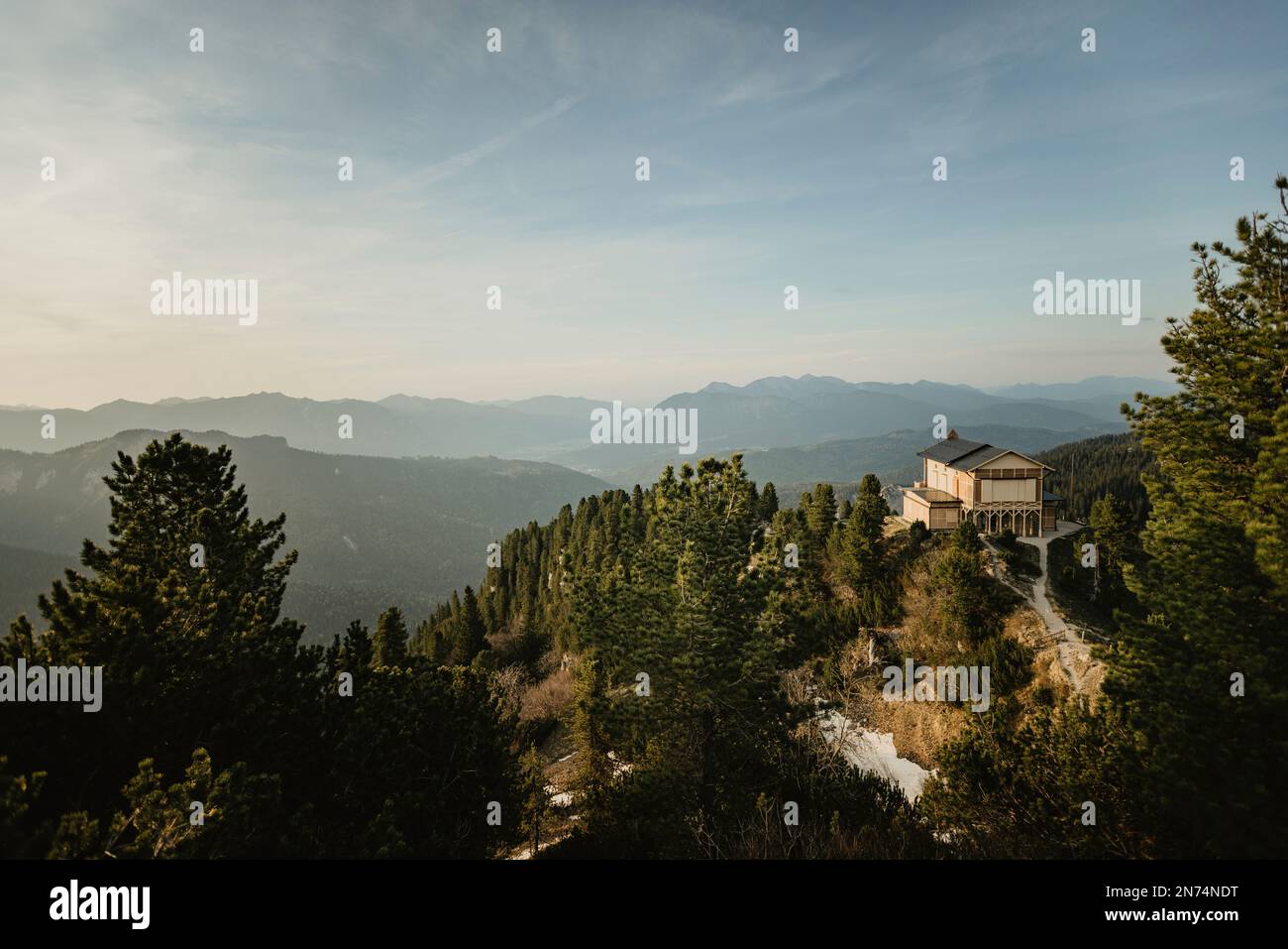 Il castello di Schachen di Re Ludovico II nei Monti Wetterstein, Baviera, Germania Foto Stock