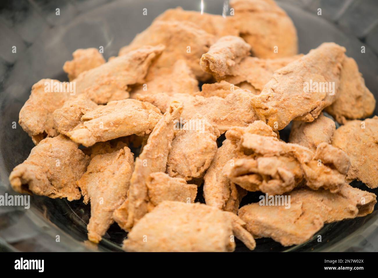 alimenti heurafoods, carne vegana, congelati su un piatto Foto Stock
