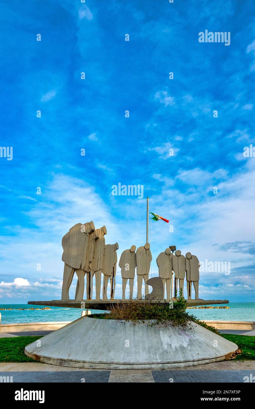 Monumento ai caduti del mare, Francavilla al Mare, Italia Foto Stock