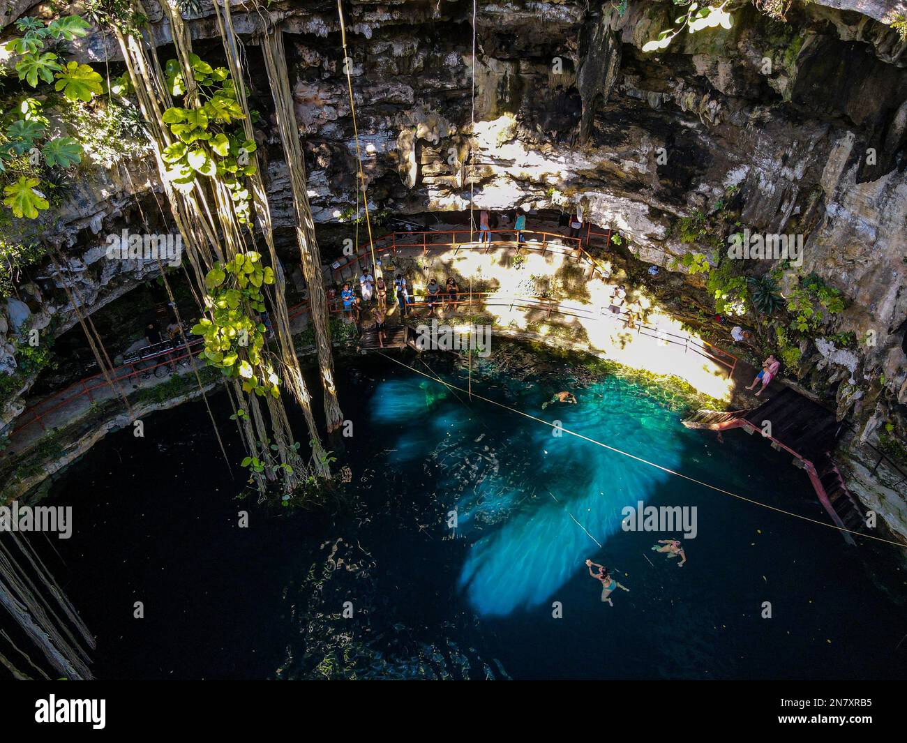 Antenna di Cenote Oxman, Valladolid, Yucatan, Messico Foto Stock