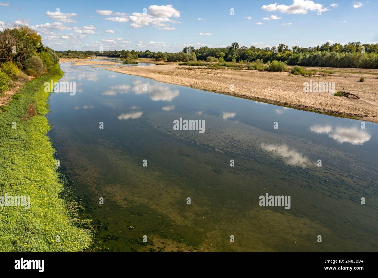 Pouilly-sur-Loire sulle rive della Loira riviera, Francia Foto Stock