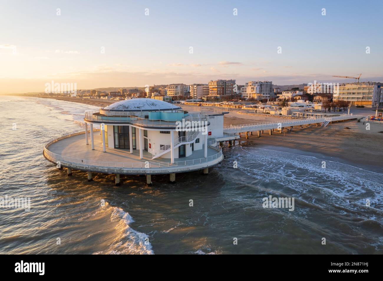 Veduta aerea della costa italiana della città di Senigallia Foto Stock