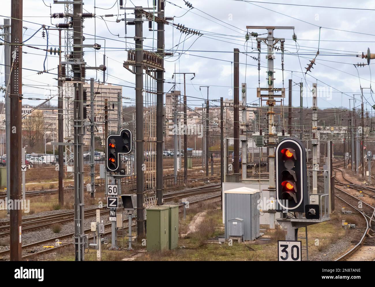 Scenario intorno alla stazione Metz-Ville, la stazione ferroviaria principale di Metz, una città nella regione della Lorena in Francia Foto Stock