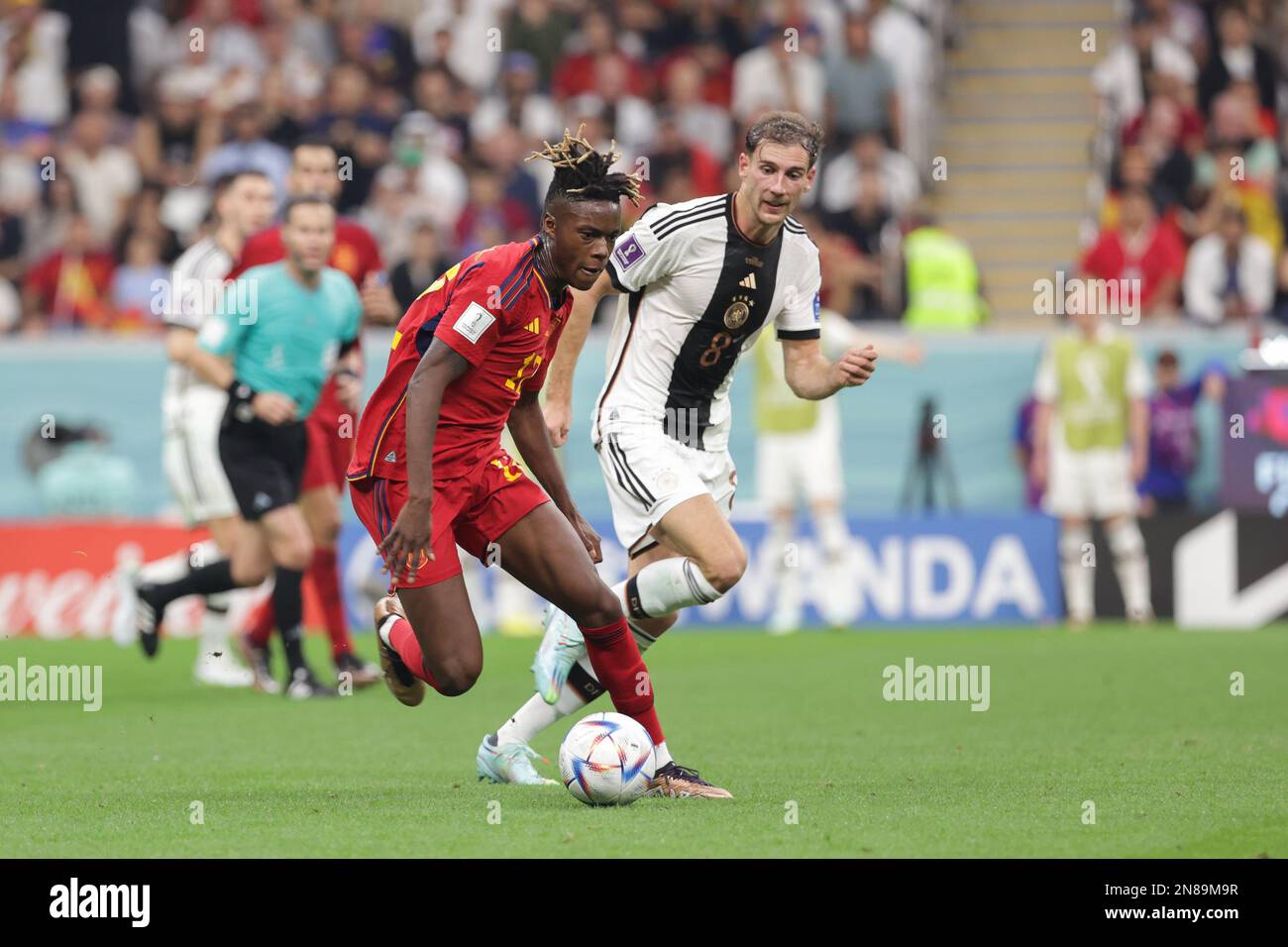 Nico Wiliams di Spagna in azione durante la Coppa del mondo FIFA Qatar 2022 partita tra Spagna e Germania al Bayt Stadium. Punteggio finale: Spagna 1:1 Germania. Foto Stock