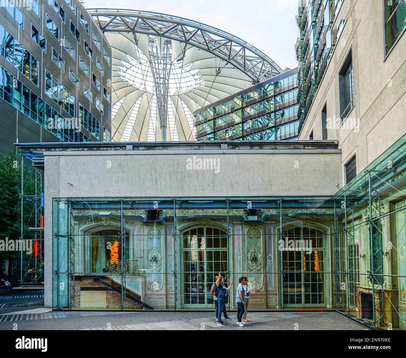 Berlino, Potsdamer Platz, Kaisersaal, Sony Center Foto Stock