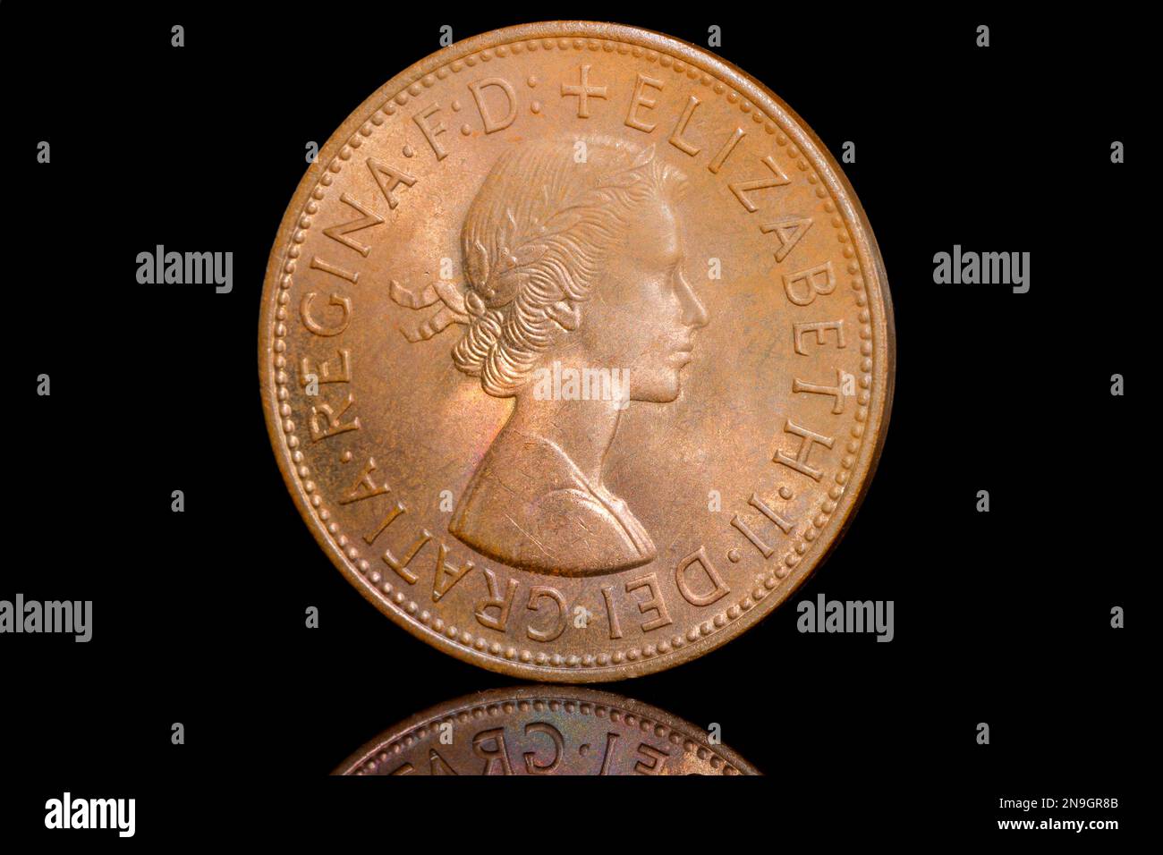 Quadrifoglio Portafortuna Conservato 3,2 Cm Con Moneta 6 Pence Regina Elisabetta II - Amuleto Tascabile In Resina, Talismano Irlandese Per Fortuna E Vero Amore