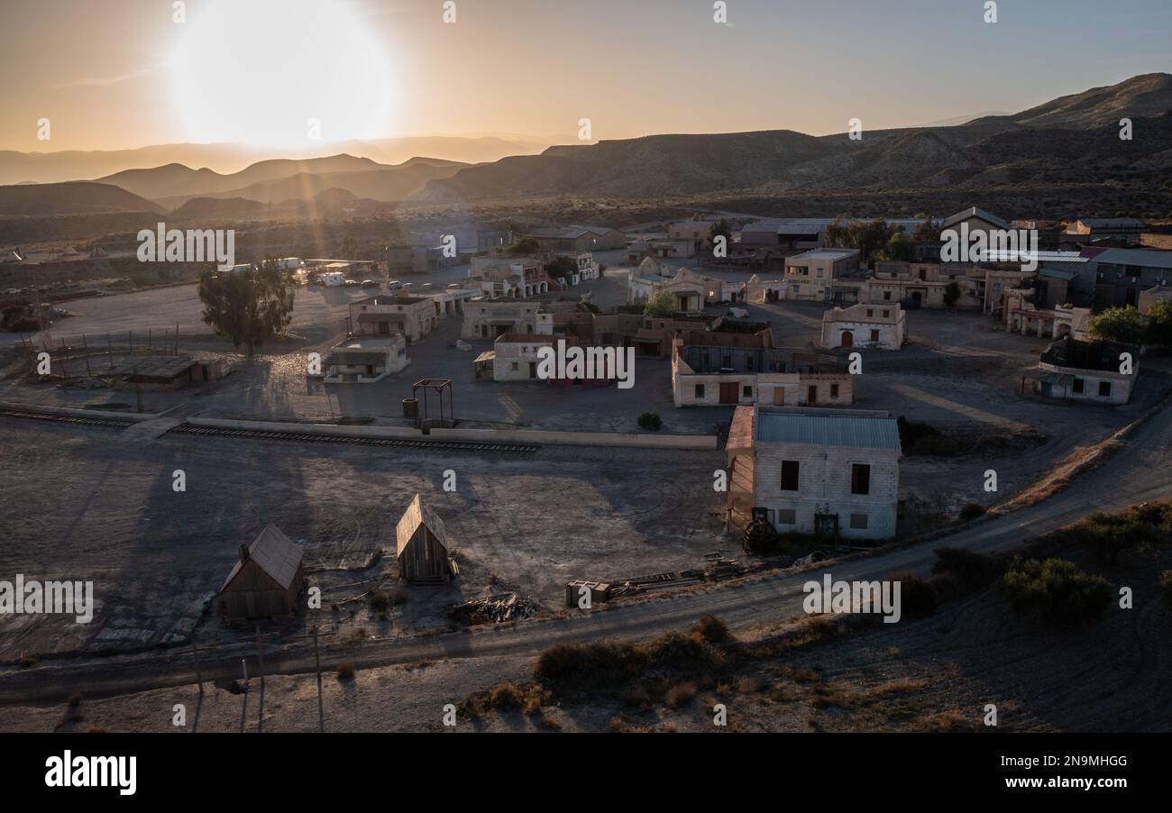 Vista del drone della città occidentale Fort Bravo nel deserto di Tabernas Andalusia Foto Stock