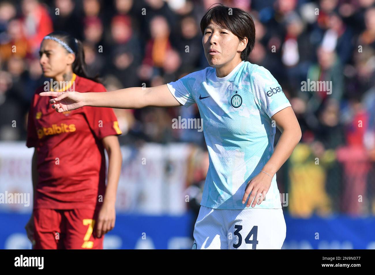 Roma, Italia , 11st febbraio, 2023 nella foto da sinistra a destra, Mana Mihashi dell'Inter Durante il campionato femminile di calcio Serie a Match Roma contro Inter Credit: Massimo Insabato/Alamy Live News Foto Stock
