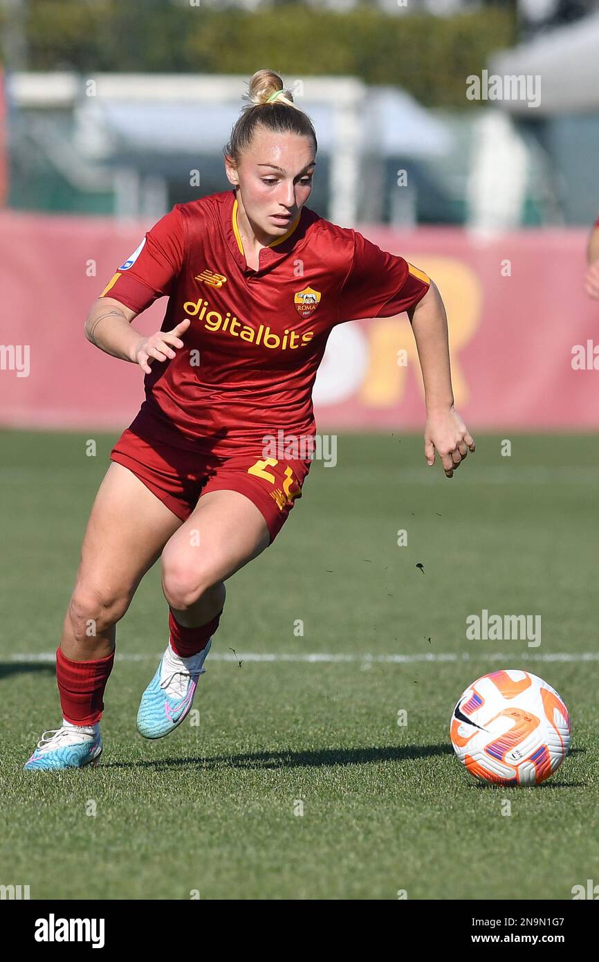 Roma, Italia , 11st febbraio, 2023 nella foto da sinistra a destra, Giada Greggi di AS Roma Durante il campionato femminile di calcio Serie a Match Roma contro Inter Credit: Massimo Insabato/Alamy Live News Foto Stock
