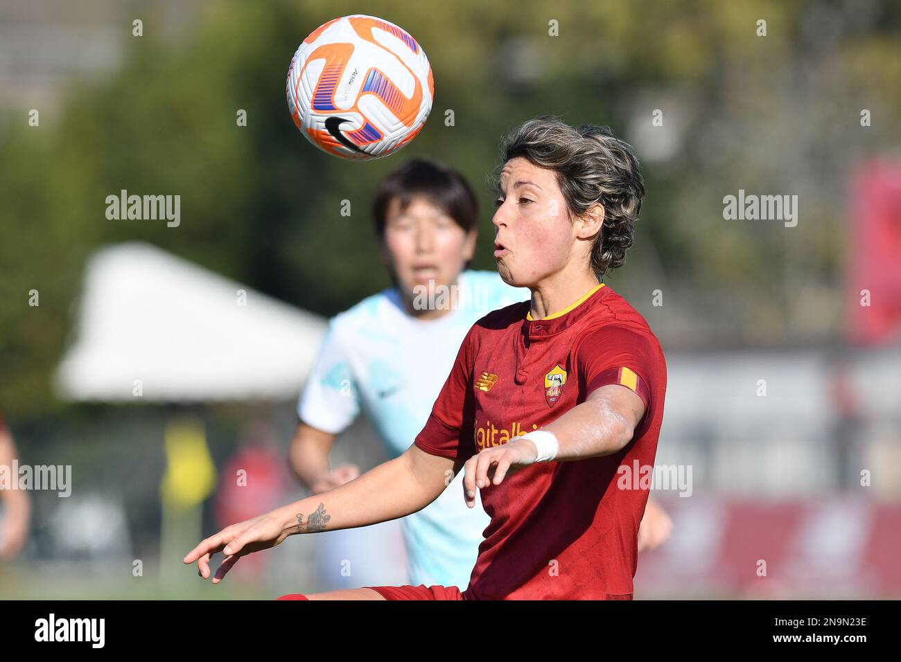 Roma, Italia , 11st febbraio, 2023 nella foto da sinistra a destra, Valentina Giacinti di AS Roma Durante il campionato femminile di calcio Serie a Match Roma contro Inter Credit: Massimo Insabato/Alamy Live News Foto Stock