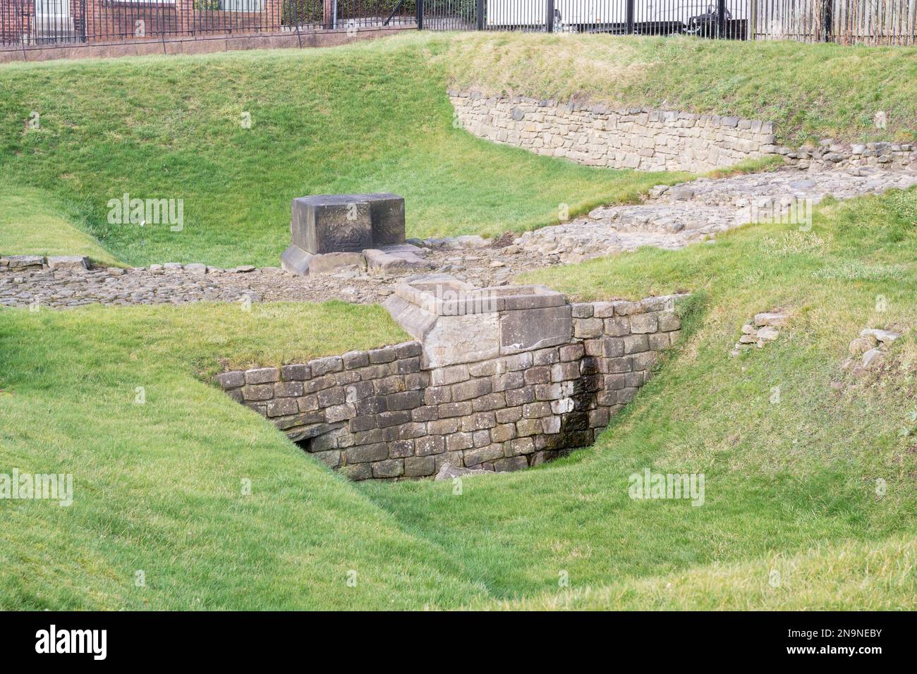 Benwell Vallum Crossing, una sezione del Muro di Adriano a Newcastle upon Tyne, Inghilterra, Regno Unito Foto Stock