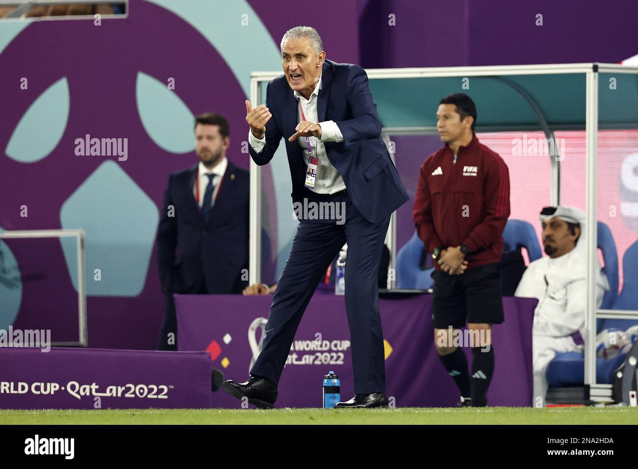 DOHA - Brazil Coach Tite durante la Coppa del mondo FIFA Qatar 2022 gruppo G incontro tra Brasile e Svizzera al 974 ° Stadio il 28 novembre 2022 a Doha, Qatar. AP | Olandese altezza | MAURICE DI PIETRA Foto Stock