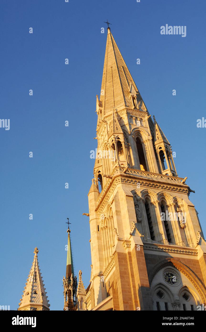 Francia. Loire-Atlantique (44). Nantes. Campanile della chiesa di Saint-Nicolas, costruito nel 1869 in stile noegotico. Foto Stock