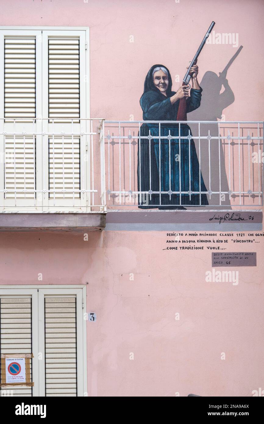 Murale dipinto a muro nel Villaggio Orgosolo, Sardegna, Italia Foto Stock