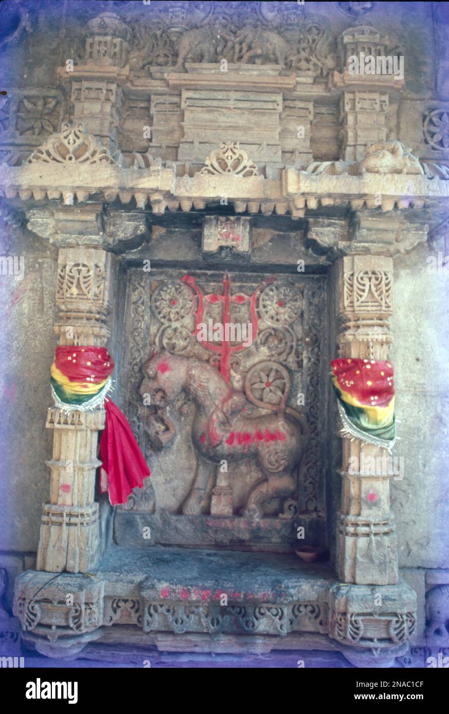 Adalaj Vav (pozzo profondo), sculture all'interno, Gujrat, India Foto Stock