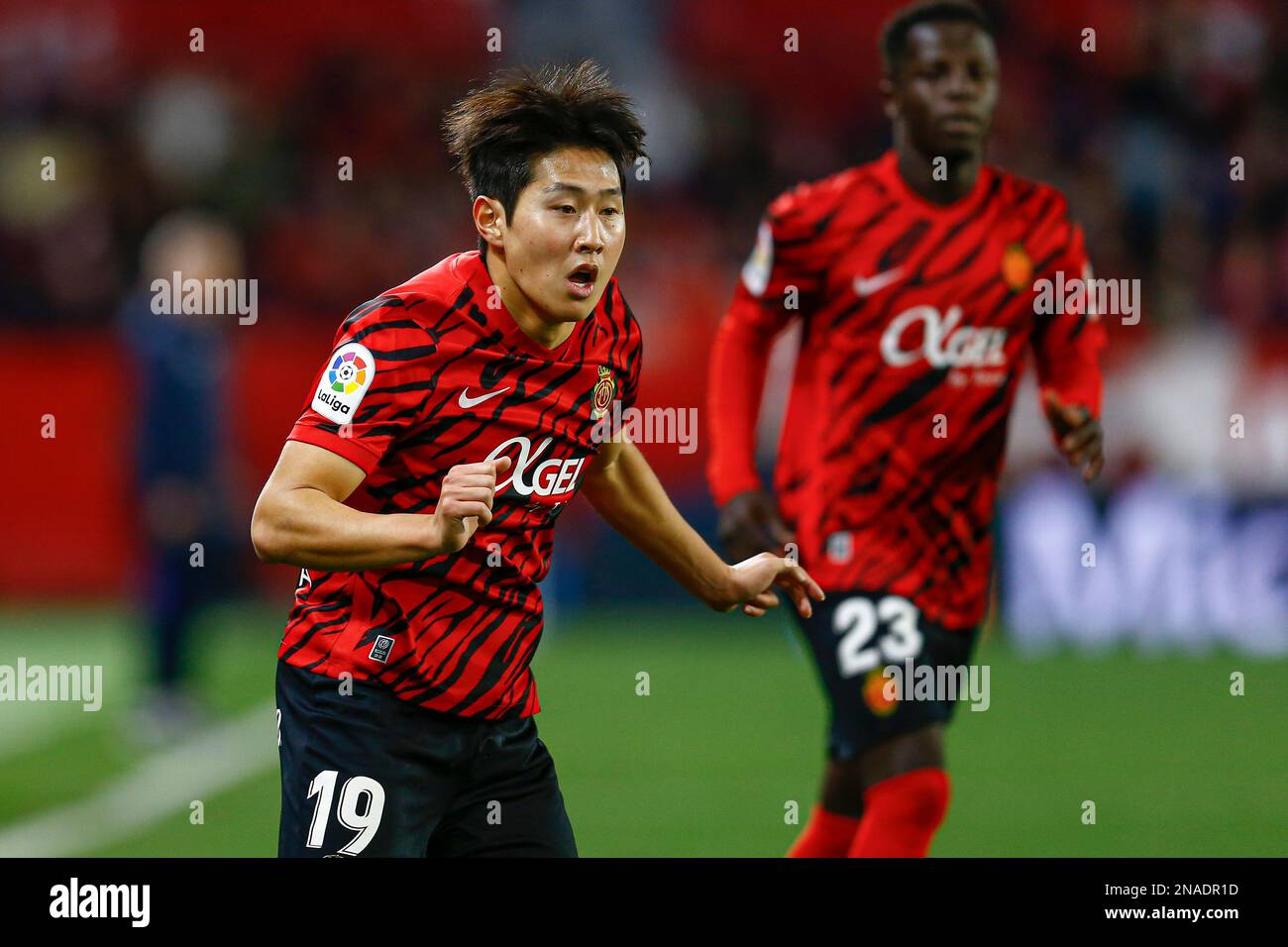 Lee Kang-in di RCD Mallorca durante la partita la Liga tra Sevilla FC e RCD Mallorca si è giocato allo stadio Sanchez Pizjuan il 11 febbraio a Siviglia, Spagna. (Foto di Antonio Pozo / PRESSIN) Foto Stock