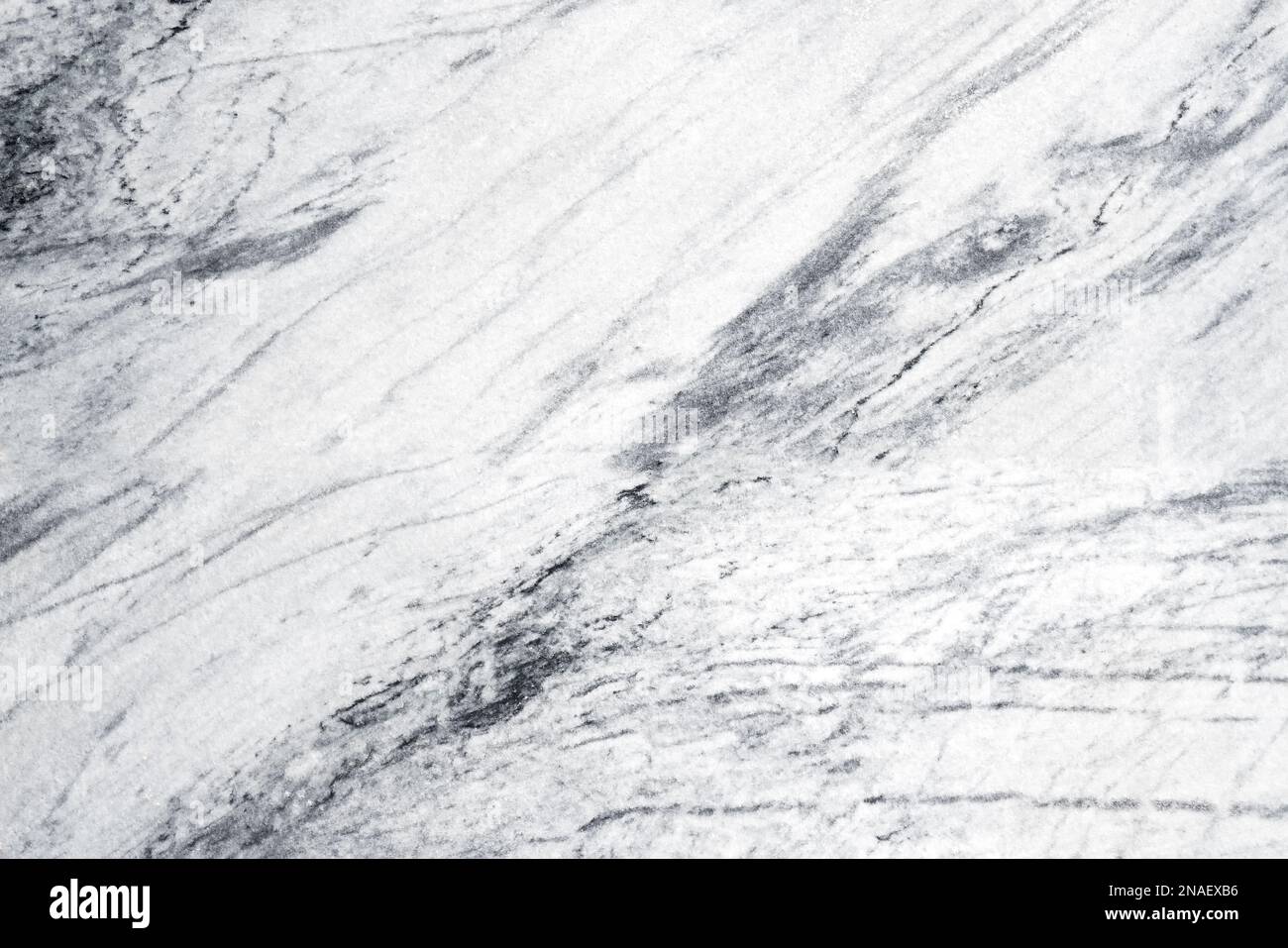 Texture di piastrelle di marmo grigio con graffi. Sfondo astratto per il design. Foto Stock