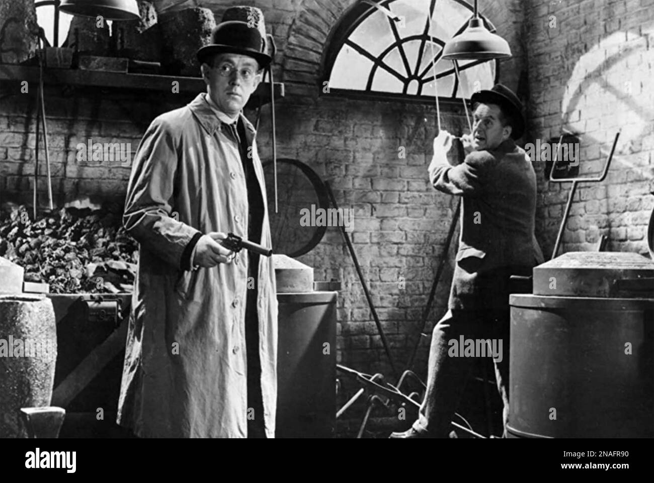 LA LAVANDA HILL MOB 1951 GFD film con Alec Guinness a sinistra e Stanley Holloway Foto Stock