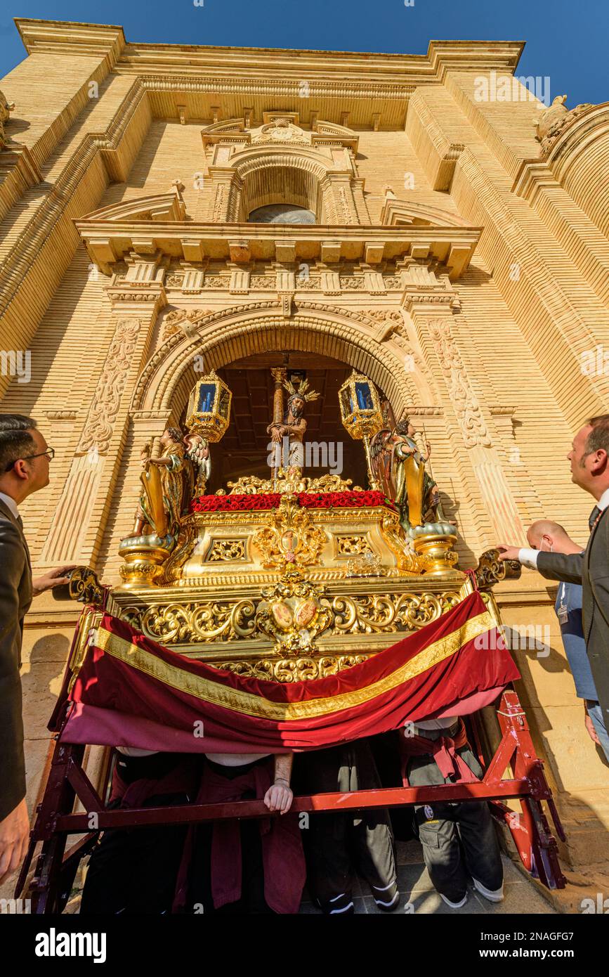 Arahal. Siviglia. Spagna. 14th aprile 2022. Processione del Cristo de la Misericordia della fraternità della Misericordia; da Arahal (Siviglia), du Foto Stock