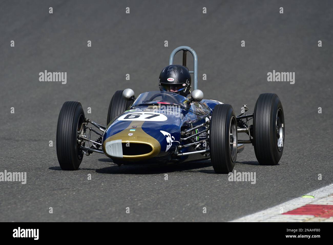 Michael o'Brien, Brabham BT6, ha programmato venti minuti di gara per la FJHRA/HSCC Historic Formula Junior Championship - Rear Engine, FJHRA, per Foto Stock