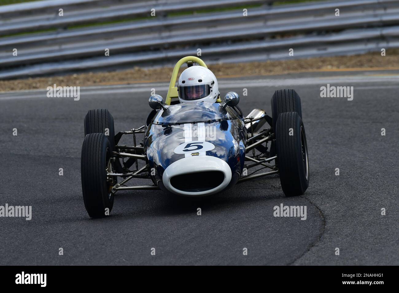 Robin Longdon, Lola Mk5A, in programma venti minuti di corse per la FJHRA/HSCC Historic Formula Junior Championship - Rear Engine, FJHRA, Formula Foto Stock Robin Longdon, Lola Mk5A, in programma venti minuti di corse per la FJHRA/HSCC Historic Formula Junior Championship - Rear Engine, FJHRA, Formula Foto Stock