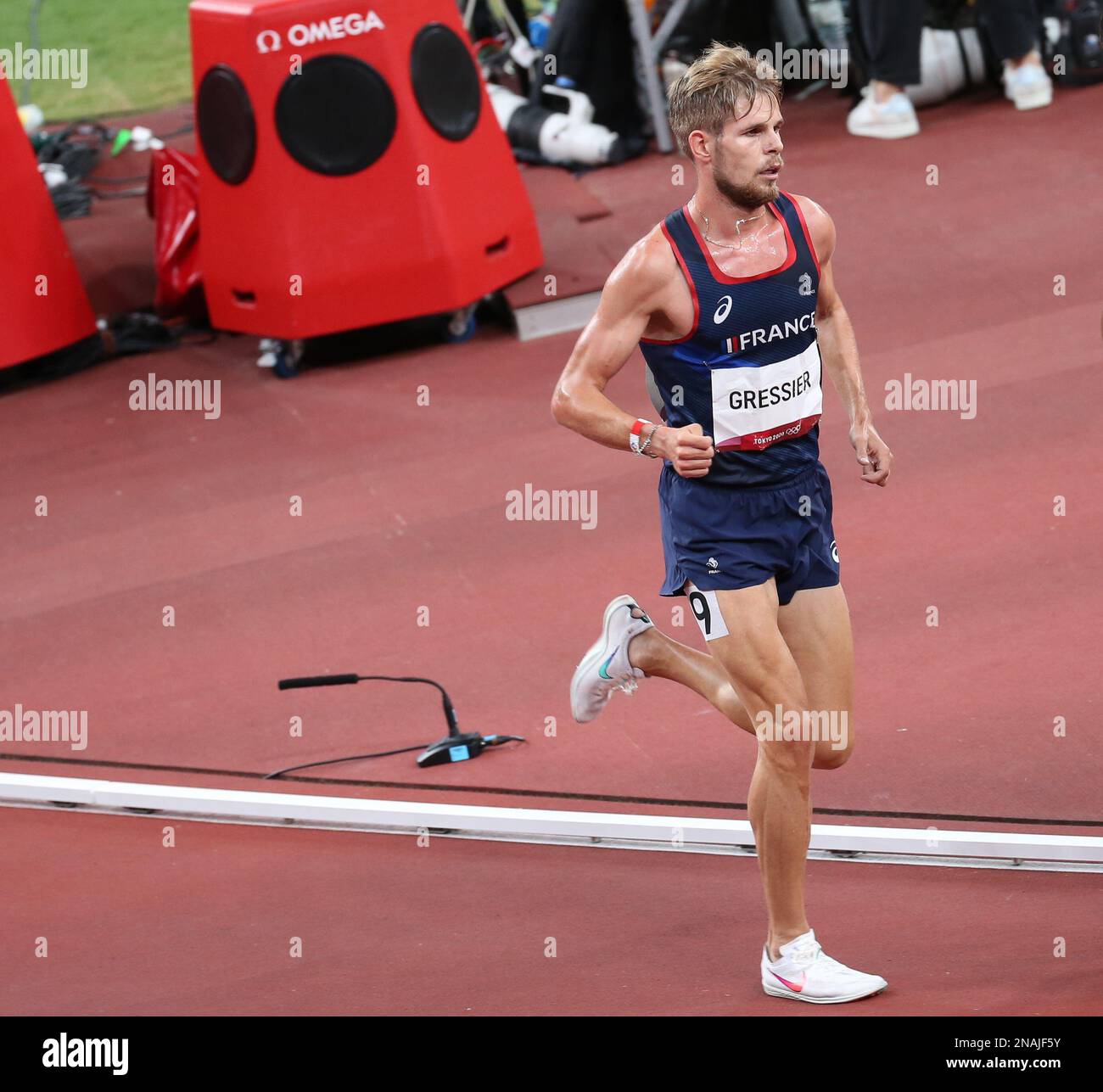 06 AGOSTO 2021 - Tokyo, Giappone: Jimmy Gressier di Francia nella finale di Athletics Men's 5.000m ai Giochi Olimpici di Tokyo 2020 (Foto: Mickael Chavet/RX) Foto Stock