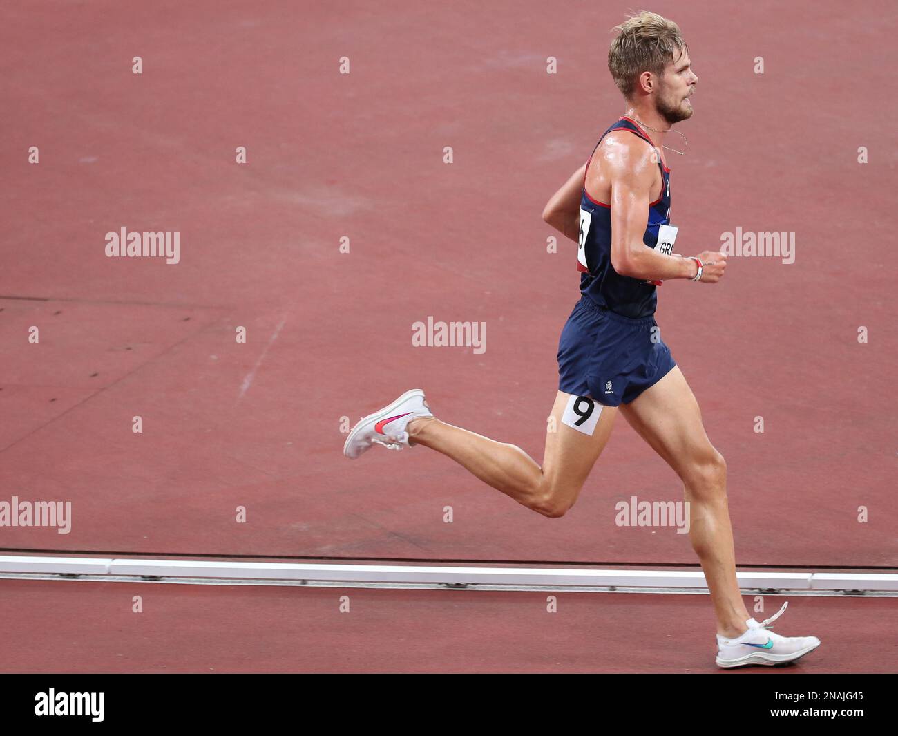 06 AGOSTO 2021 - Tokyo, Giappone: Jimmy Gressier di Francia nella finale di Athletics Men's 5.000m ai Giochi Olimpici di Tokyo 2020 (Foto: Mickael Chavet/RX) Foto Stock