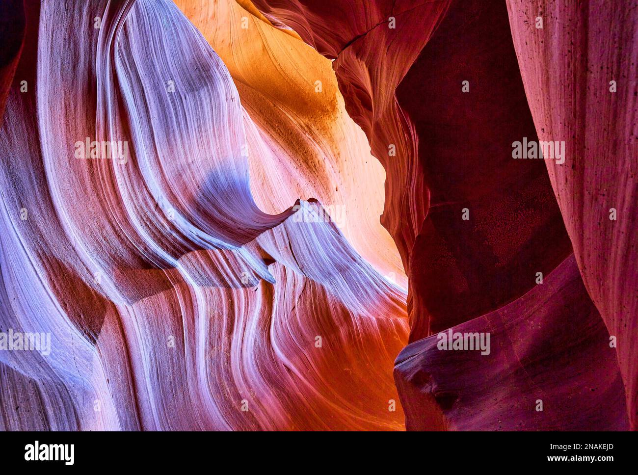 Maestosa architettura naturale dell'Antelope slot Canyon, Navajo Tribal Park, Arizona, Stati Uniti Foto Stock