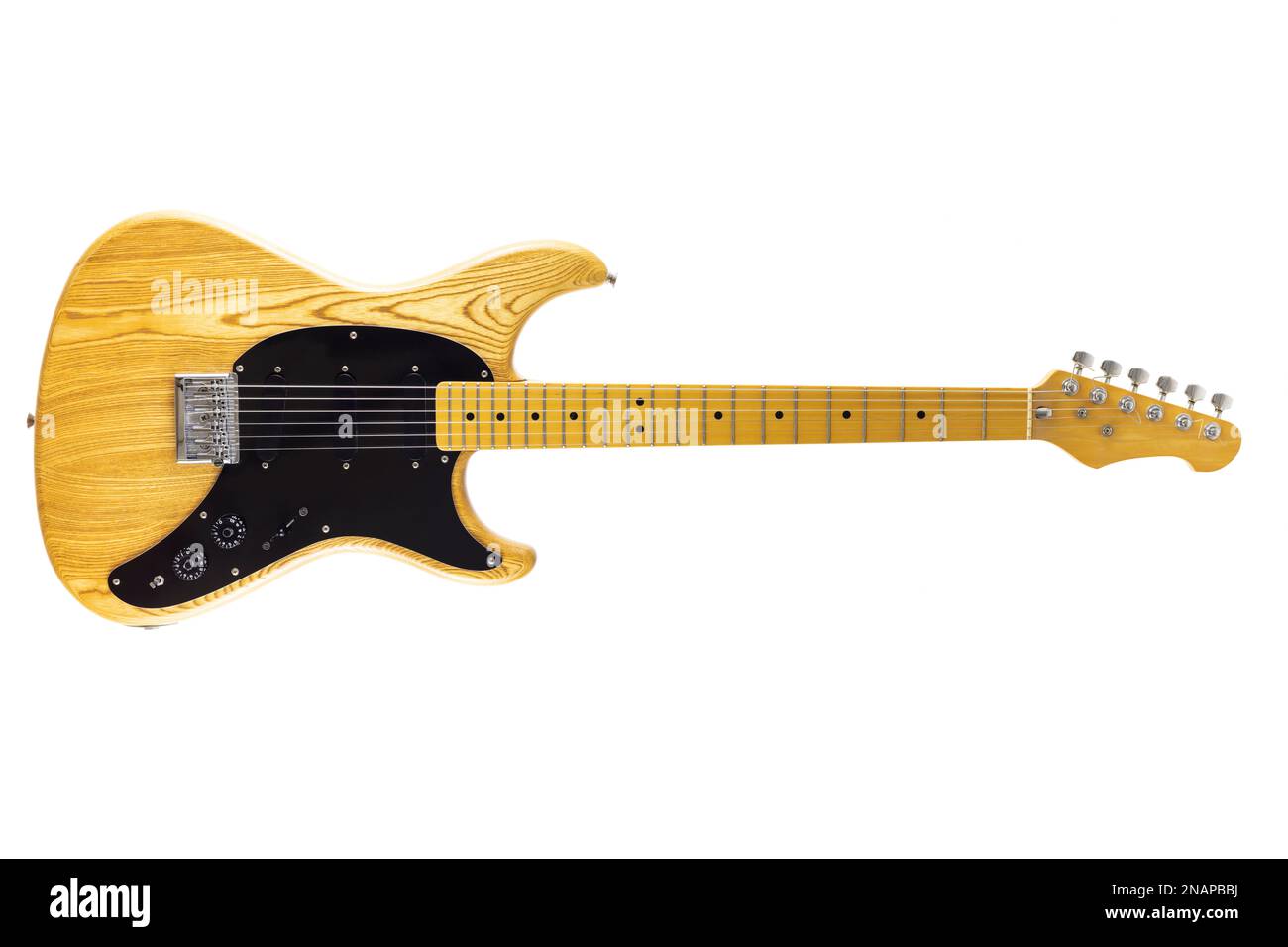 Chitarra elettrica chitarra elettrica chitarra ritagliata chitarra su sfondo bianco 1980 chitarra Vintage Ibanez blazer chitarra elettrica Foto Stock