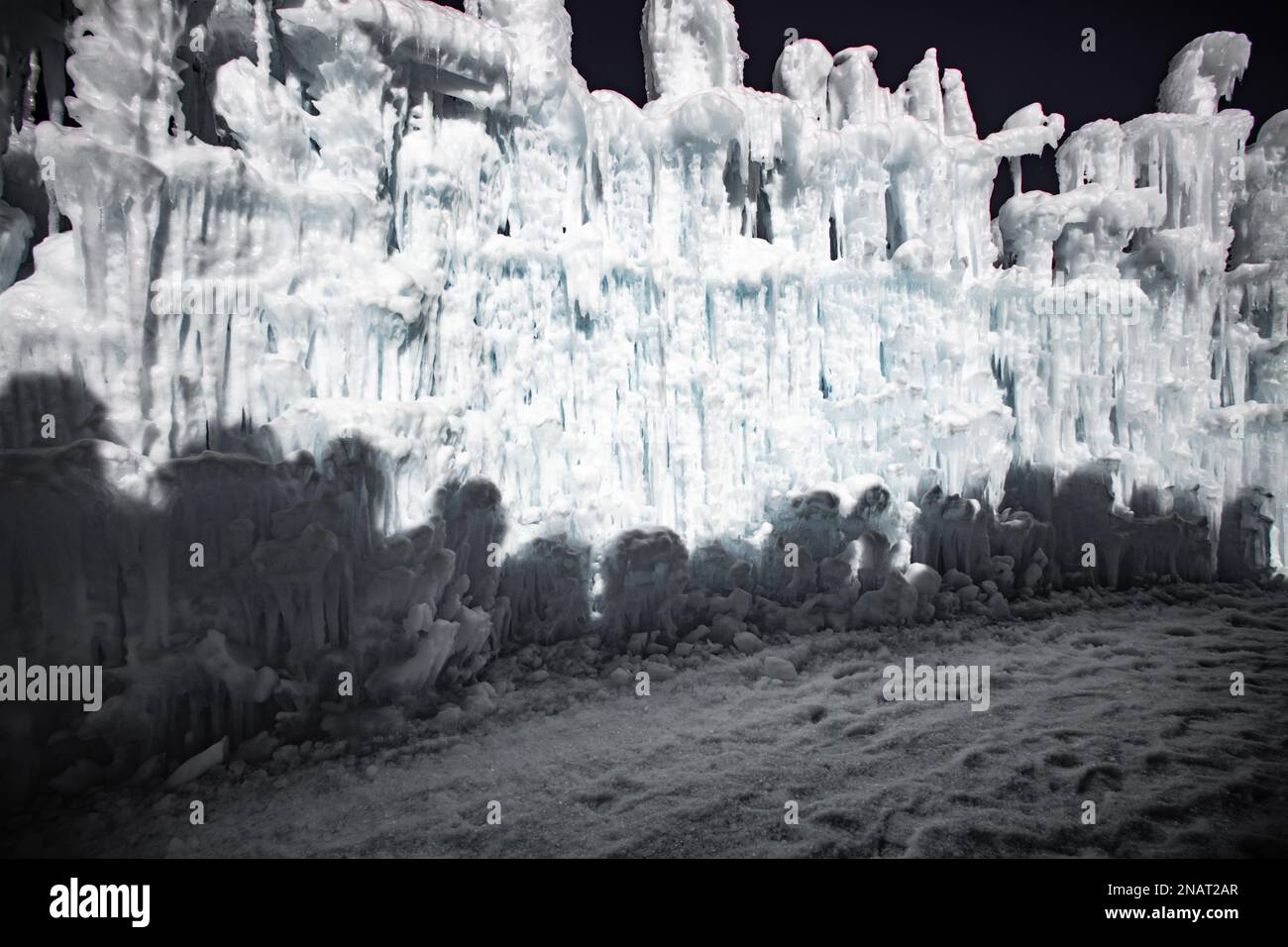 Ice Castle nel lago George Foto Stock